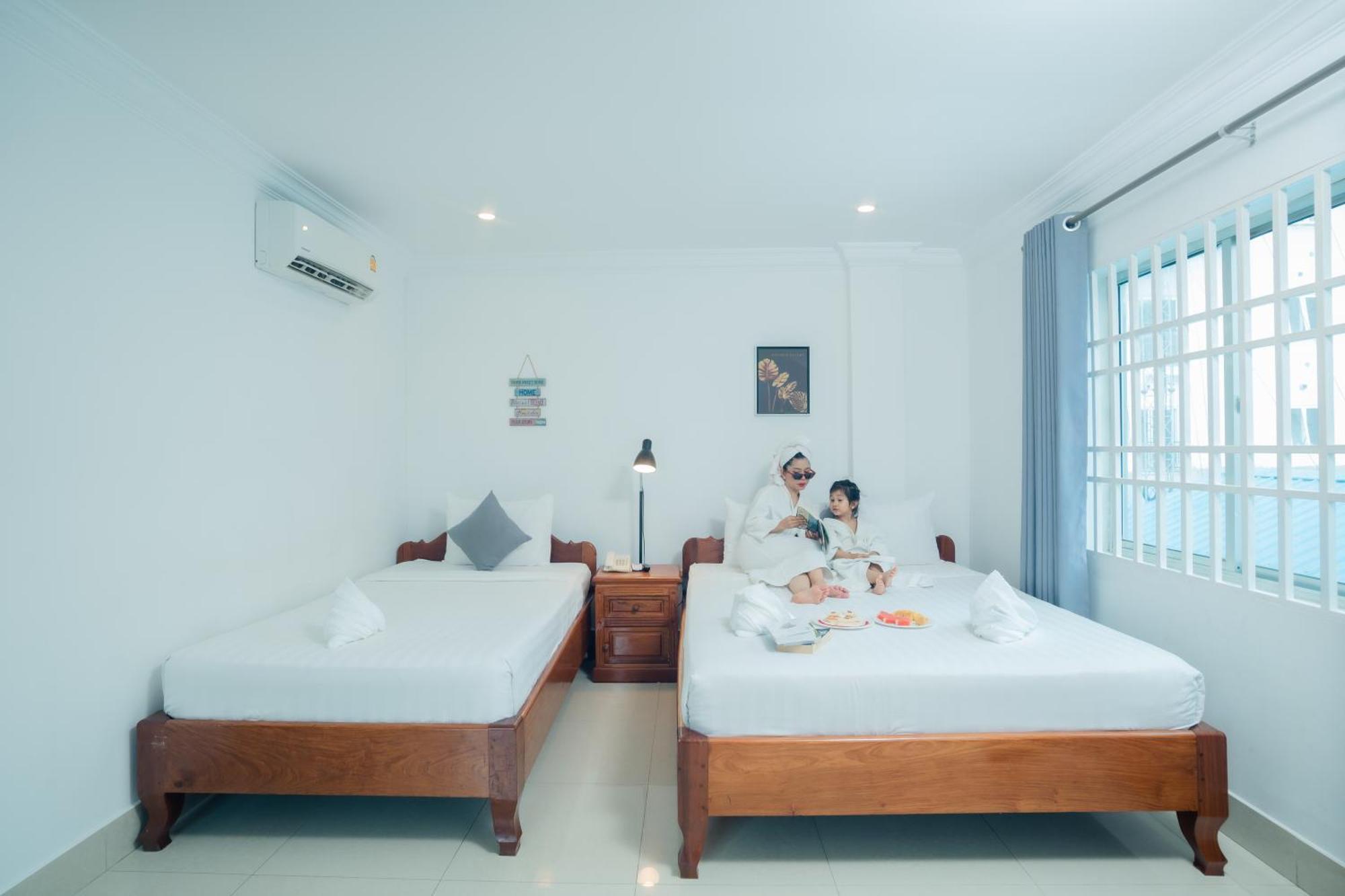 White Corner Hotel Phnom-Penh Buitenkant foto