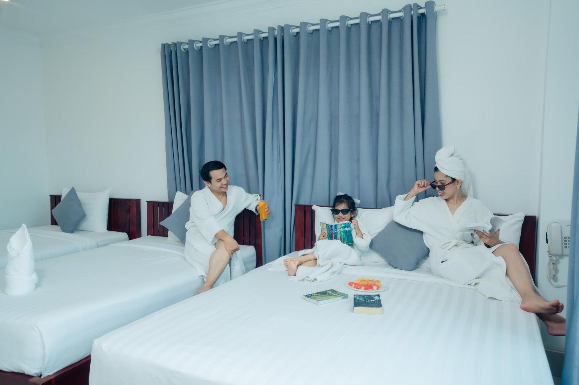 White Corner Hotel Phnom-Penh Buitenkant foto